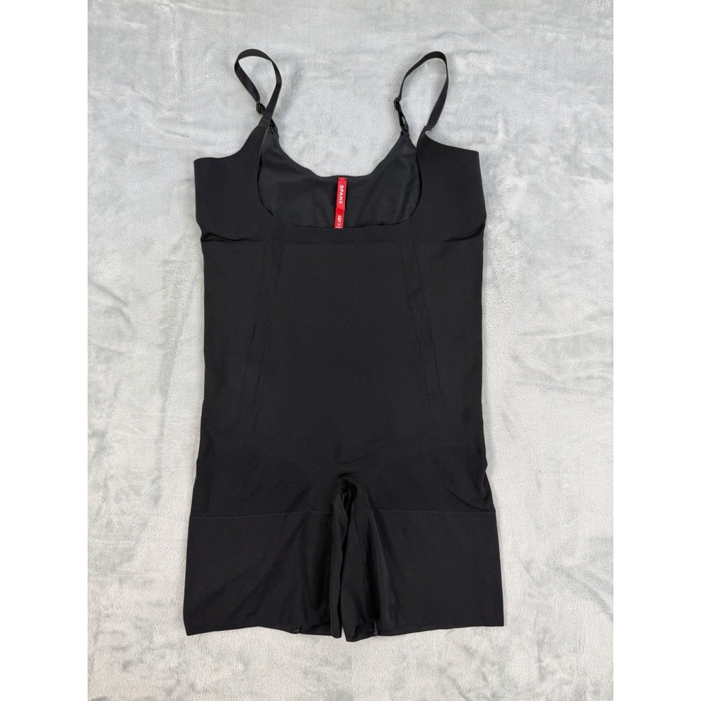 Spanx Bodysuit Women's XL black Open Bust Mid Thigh Sculpt Thinstincts